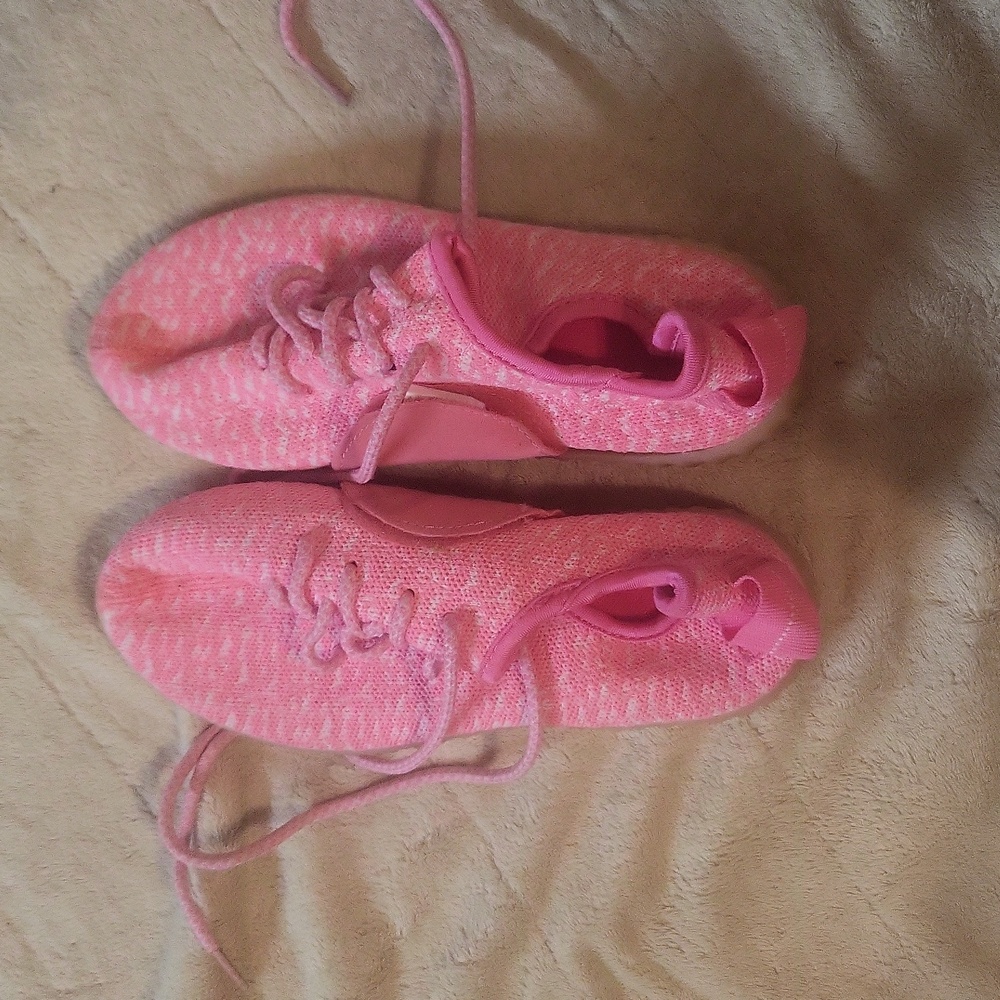 Led kicks size 5.5